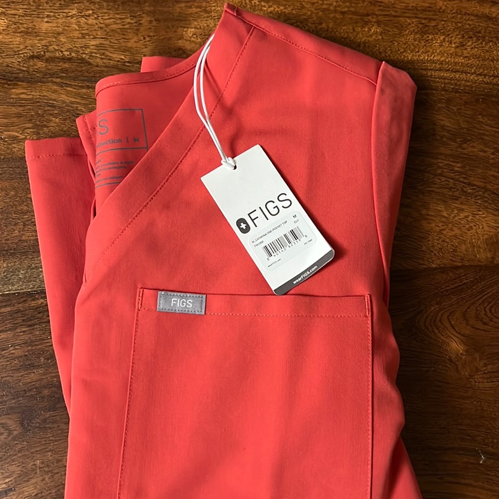 Figs clay caterina medium scrub top